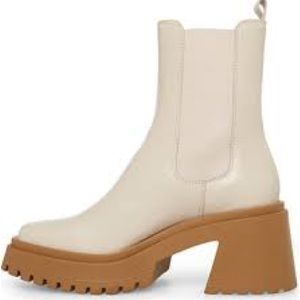 Steve Madden Fynn Chunky Lugsole Boot-Bone